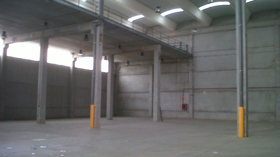 FINCAS LLOBREGAT GESTIONA ARRENDAMIENTO NAVE INDUSTRIAL DE 844 M.2 EN SANT BOI DE LLOBREGAT