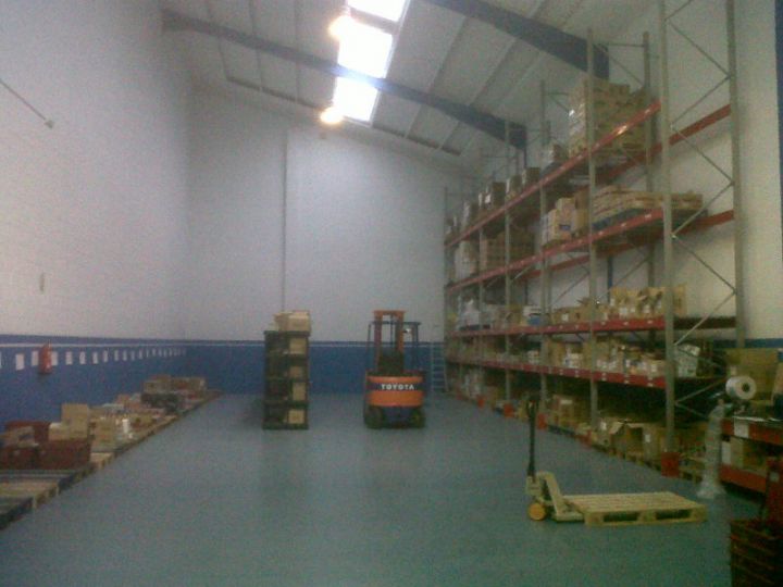 Nave industrial en venta en Sant Andreu de la Barca