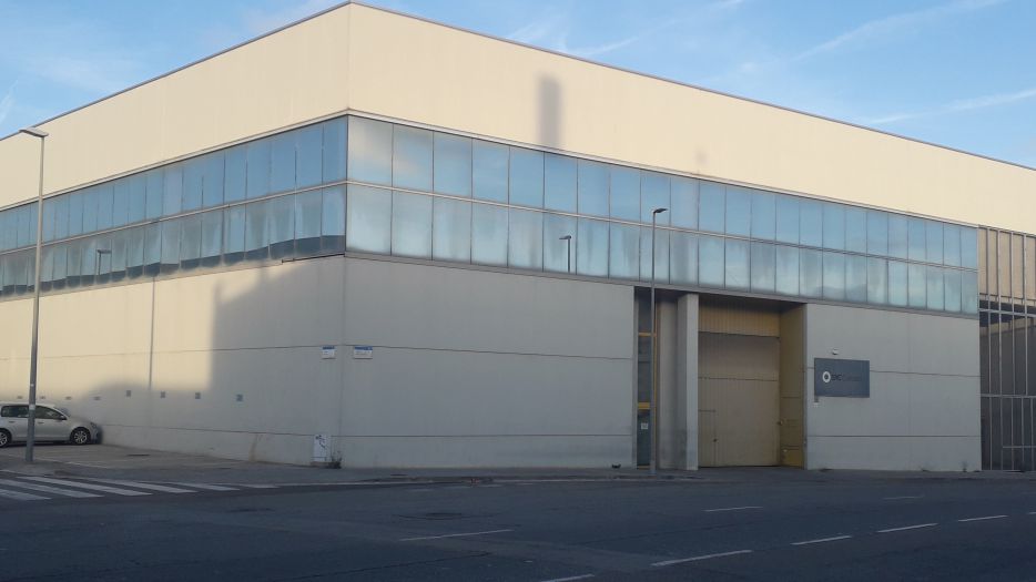 FINCAS LLOBREGAT GESTIONA ARRENDAMIENTO NAVE INDUSTRIAL  EN SANT BOI  DE LLOBREGAT