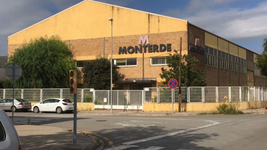 FINCAS LLOBREGAT GESTIONA ALQUILER NAVE INDUSTRIAL EN MOLINS DE REI.