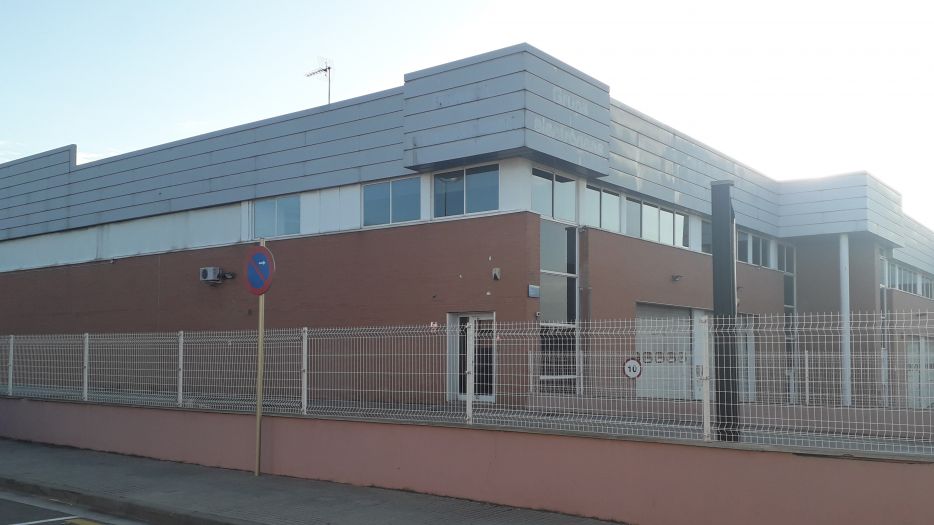 FINCAS LLOBREGAT GESTIONA ARRENDAMIENTO NAVE INDUSTRIAL  EN CORNELLA  DE LLOBREGAT