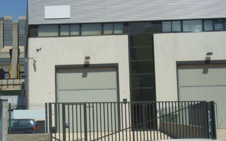 FINCAS LLOBREGAT GESTIONA ARRENDAMIENTO NAVE INDUSTRIAL EN SANT JUST DESVERN